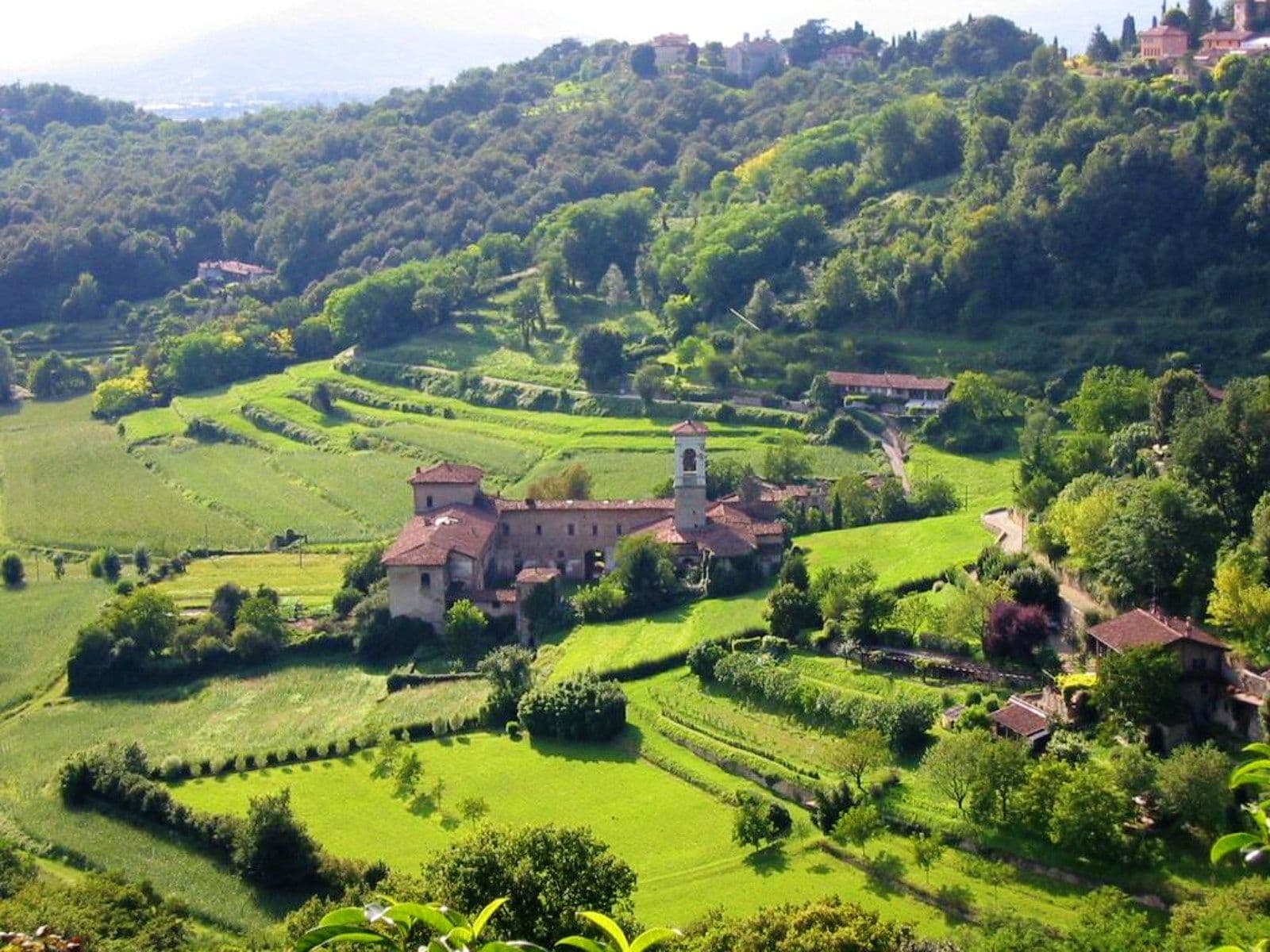 THE PARK OF THE HILLS