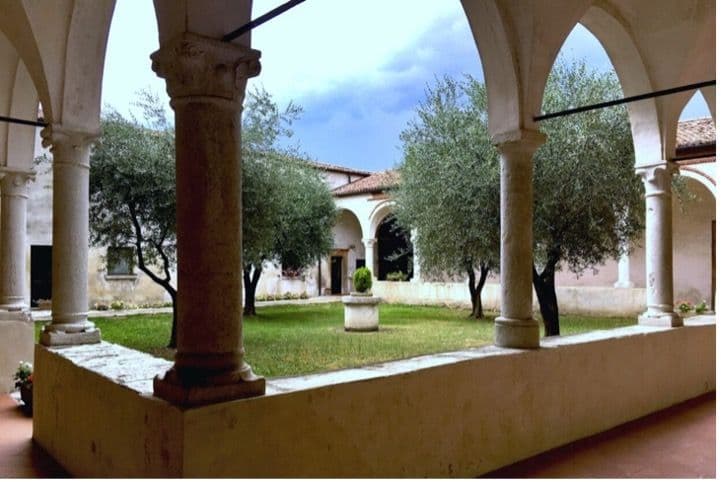 FRANCIACORTA: ACROSS THE VINEYARDS TOWARDS THE ABBEY OF RODENGO SAIANO